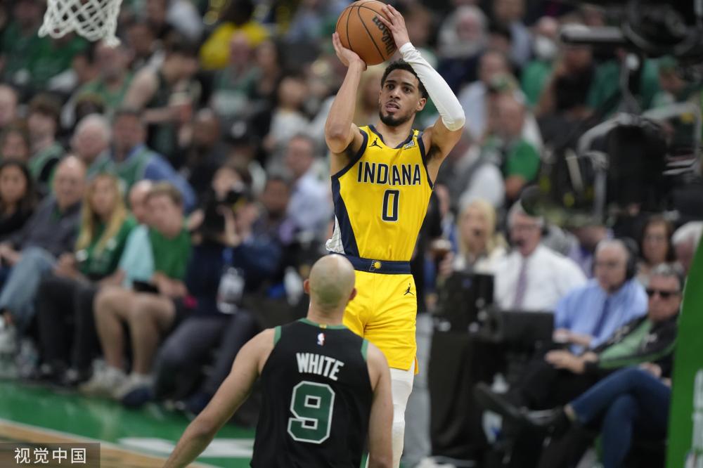 一位来自队 一位来自队